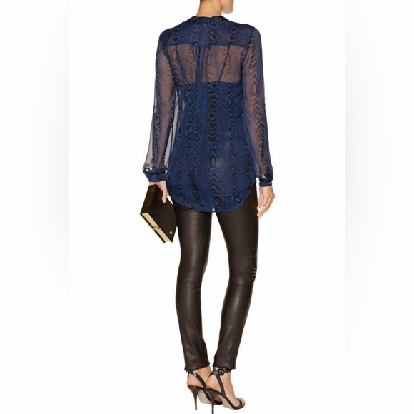 DVF Diane Von Furstenberg GILMORE Silk Sheer Blouse Top Grain Shadow nav… - Picture 2 of 9